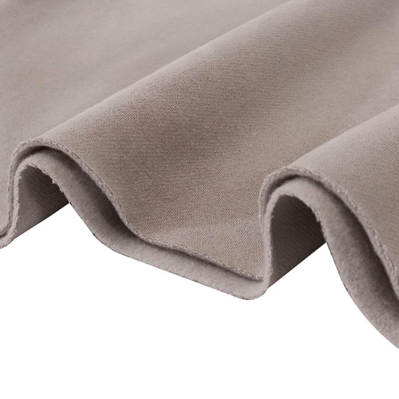 Amazhiyu Women's Cropped Hoodie - Picture 4 of 6